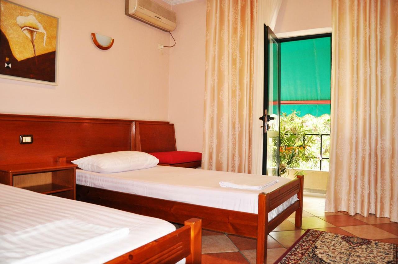Lugano Hotel Tirana Exterior photo